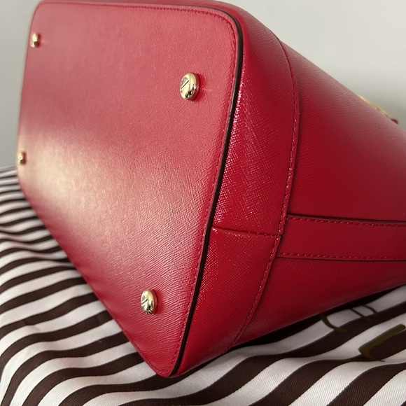 Henri Bendel West 57th Satchel - Picture 9 of 12